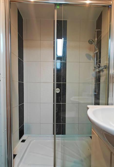 Apartmán Luxury 5-Bed House Near Nec & Bhx Solihull Exteriér fotografie